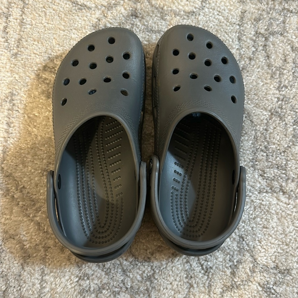 Crocs Size 8